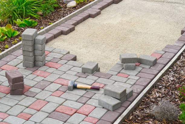 Best Driveway Paving Contractor  in Estherville, IA